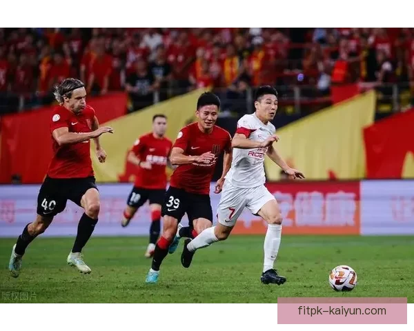 上海海港在哈维尔时代持续提升竞争力，备受关注的表现引人期待。